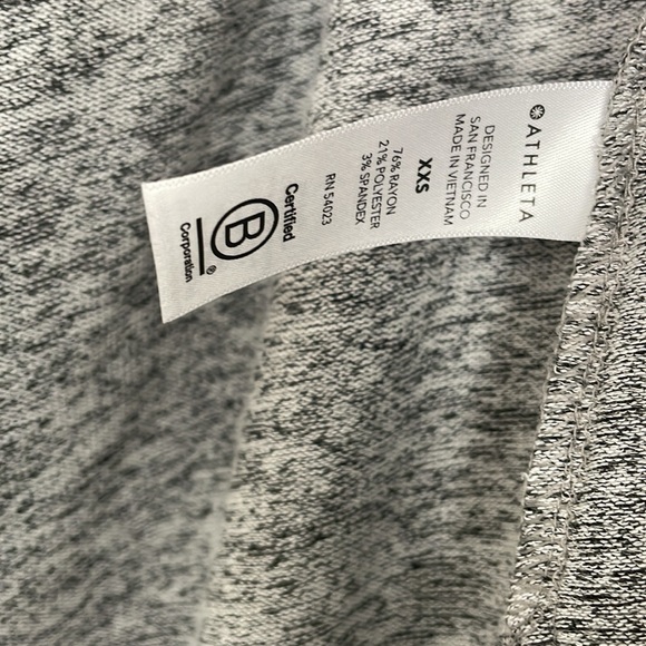 Athleta super soft hooded wrap.  Grey and white.  XXS. - Picture 3 of 5